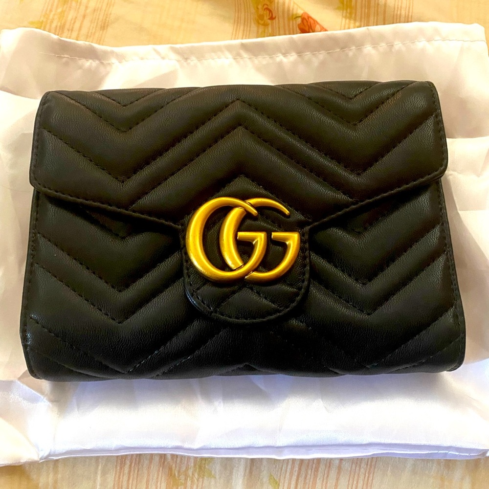 Gucci mini clutch